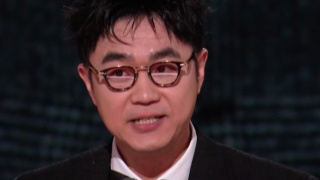 在成龙的带动下，张子枫渐入佳境，两人之间也越发默契。